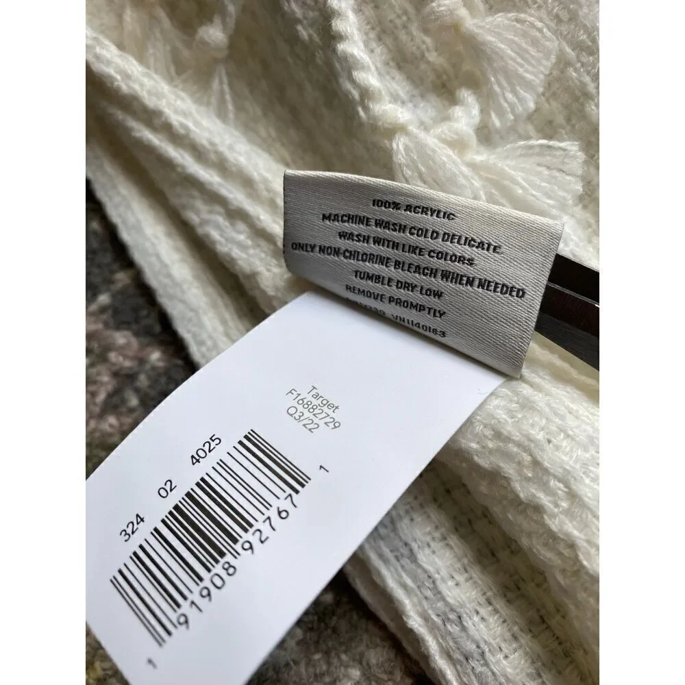 Hearth & Hand Magnolia Cream Acrylic Throw blanket